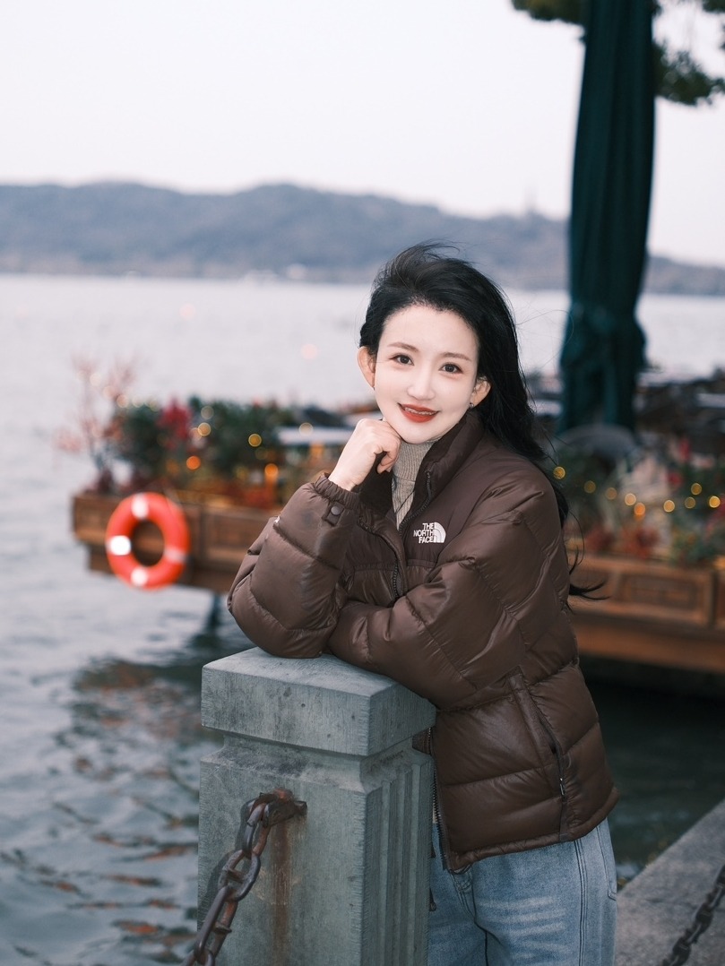黄茜