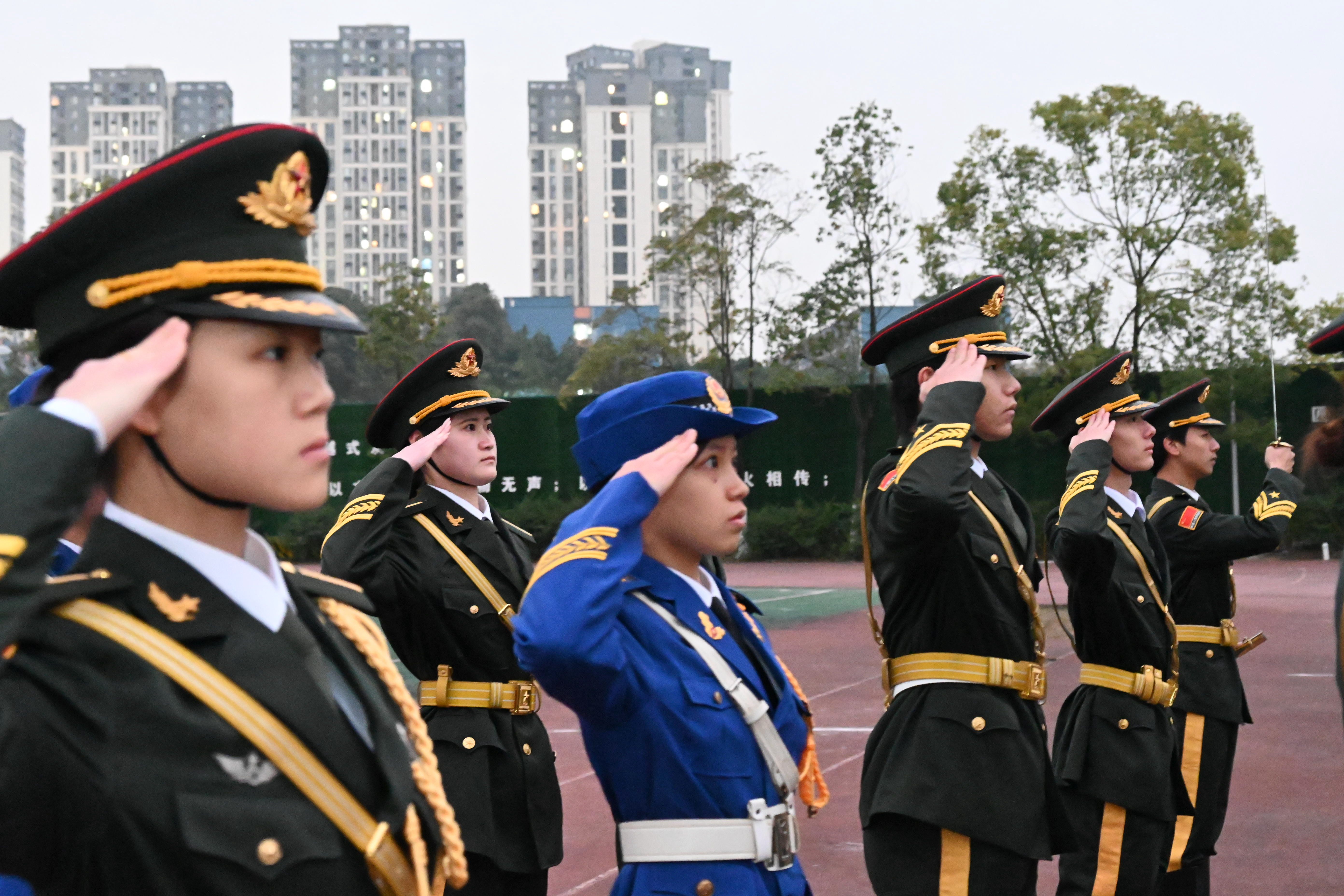 汉字里的担当：以青春传文脉，以实干筑匠心——智慧城市与低空应用学院举行12月升旗仪式
